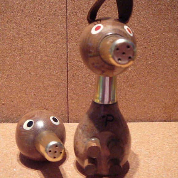 MCM Dog and Pig Salt & Pepper Set - Picture 1 of 2
